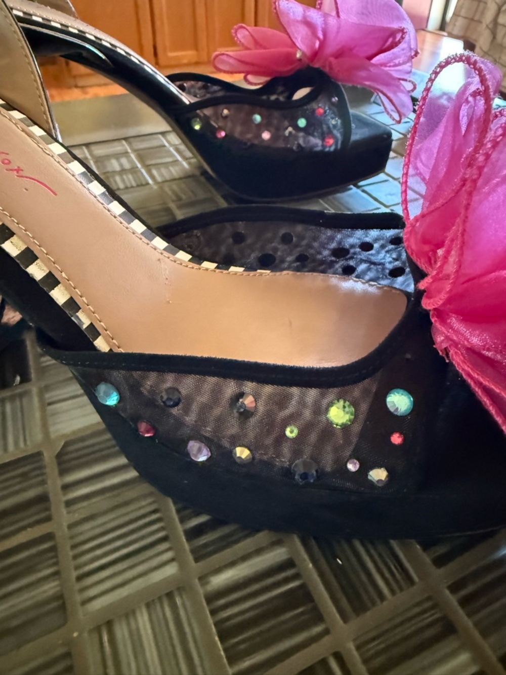BETSEY JOHNSON Palloma Ankle Strap Platform Heels. Adorable!! 🥰 - Picture 7 of 8